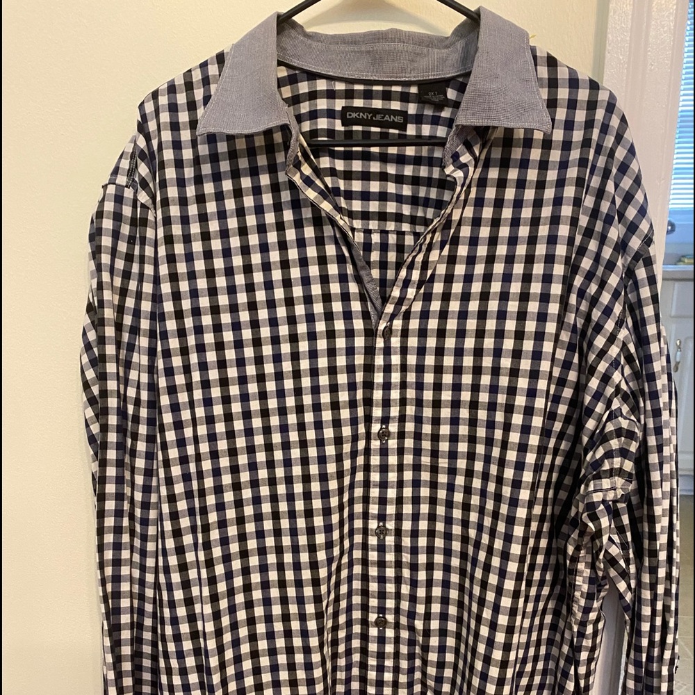 Men’s DKNY button up longsleeve size 2XT
